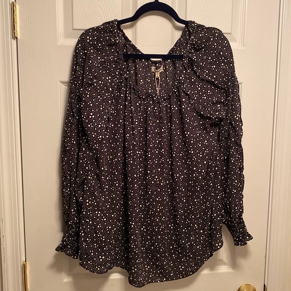 Max Studio Tops - Brand New Max Studio Black/White Blouse…size 1X